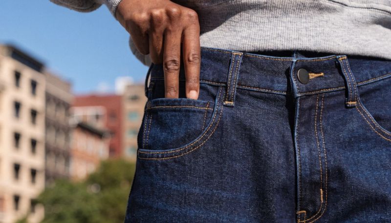 two finger test for jeans fit